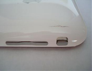 Complaints Surface of iPhone 3G Plastic Shell Developing Cracks!