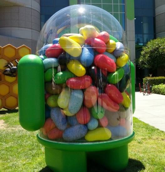 Jelly Bean Statue Arrived at Google’s Android Garden!